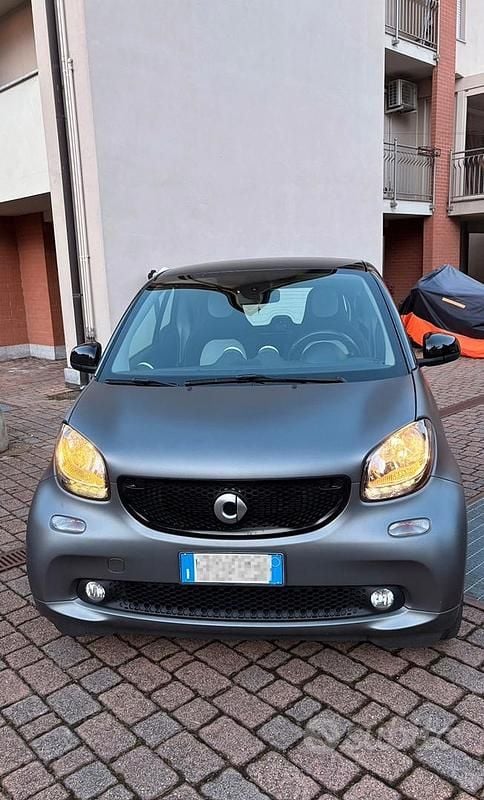 Usata Smart ForFour Passion 71 CV (52 kW) 2015 Grigio Utilitaria