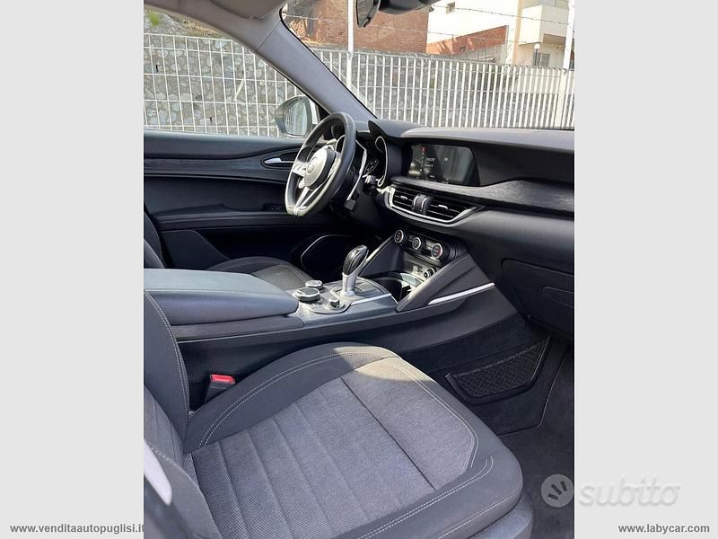 Usata Alfa Romeo Stelvio 190 CV (139 kW) 2019 Bianco SUV