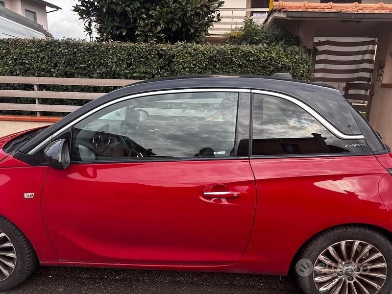 Usata Opel Adam 70 CV (51 kW) 2016 Utilitaria
