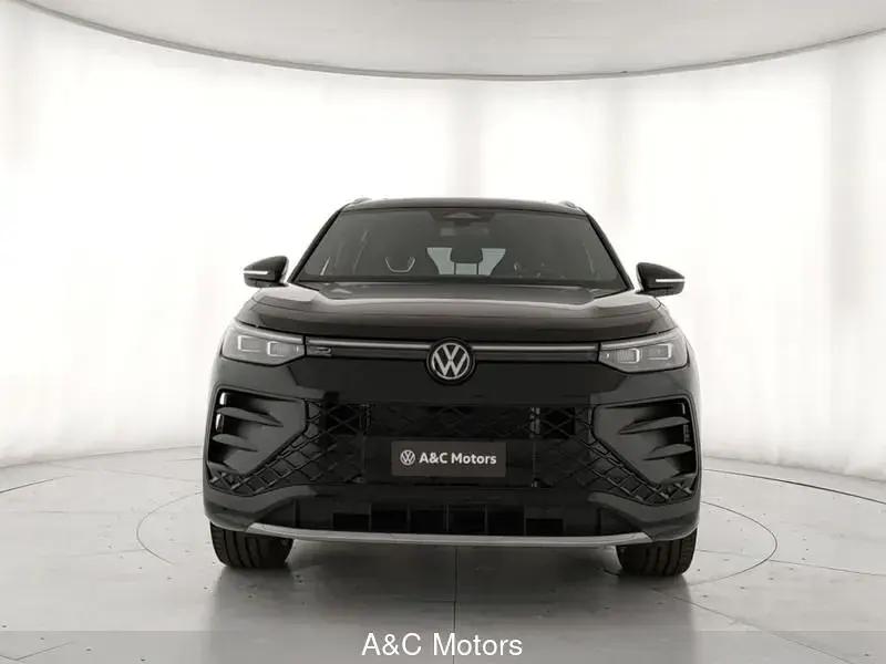 Nuova VW Tayron R-line 204 CV (150 kW) 2026 Nero SUV