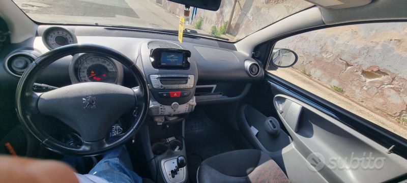 Usata Peugeot 107 68 CV (50 kW) 2011 Nero Utilitaria