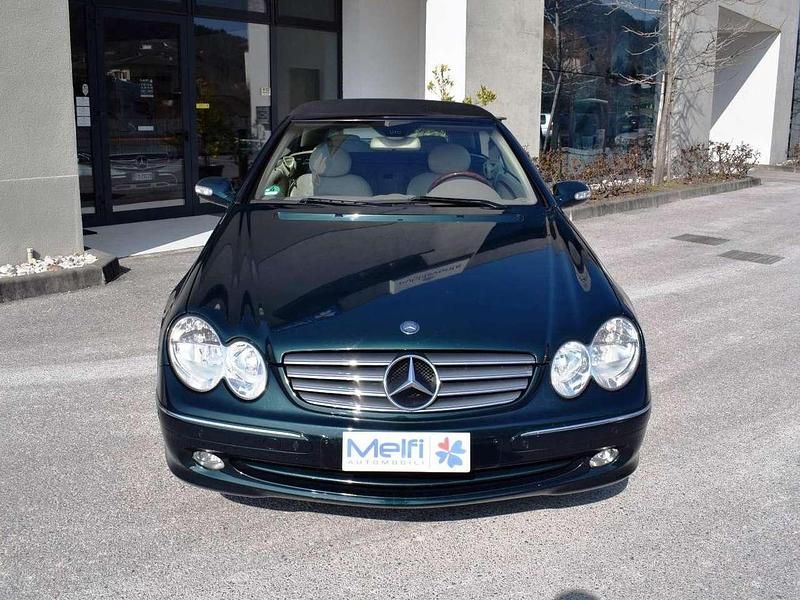 Usata Mercedes CLK200 Elegance 163 CV (119 kW) 2025 Verde Cabrio