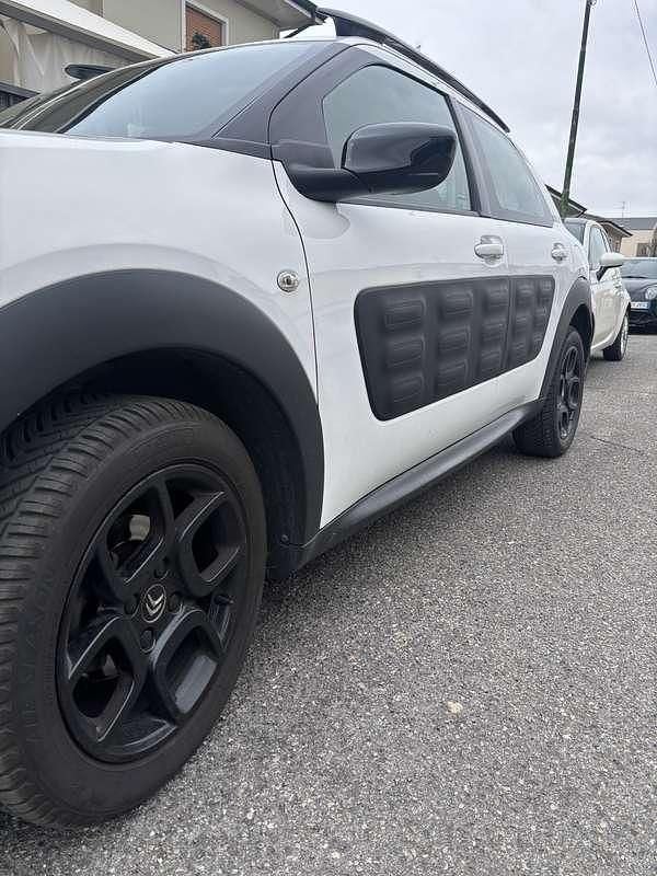 Usata Citroën C4 Feel 82 CV (60 kW) 2016 Bianco SUV