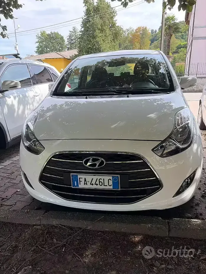 Usata Hyundai ix20 90 CV (66 kW) 2015 Bianco Utilitaria