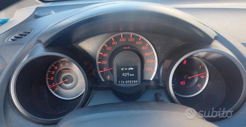 Usata Honda Jazz S 90 CV (66 kW) 2014 Marrone Utilitaria