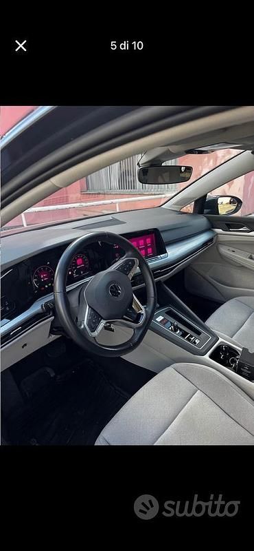 Usata VW Golf VIII 130 CV (95 kW) 2021 Berlina