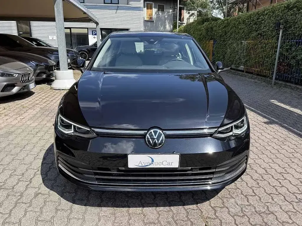 Usata VW Golf VIII Style 150 CV (110 kW) 2022 Nero / metallizzato Berlina