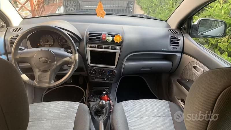Gebraucht Kia Picanto EX 65 PS (47 kW) 2006 Grau Kleinwagen