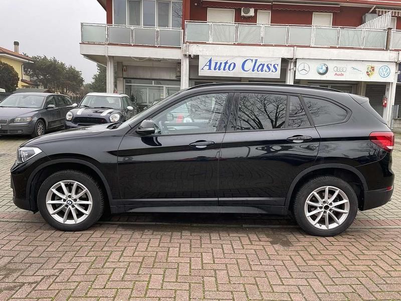 Usata BMW X1 Advantage 150 CV (110 kW) 2022 Nero SUV