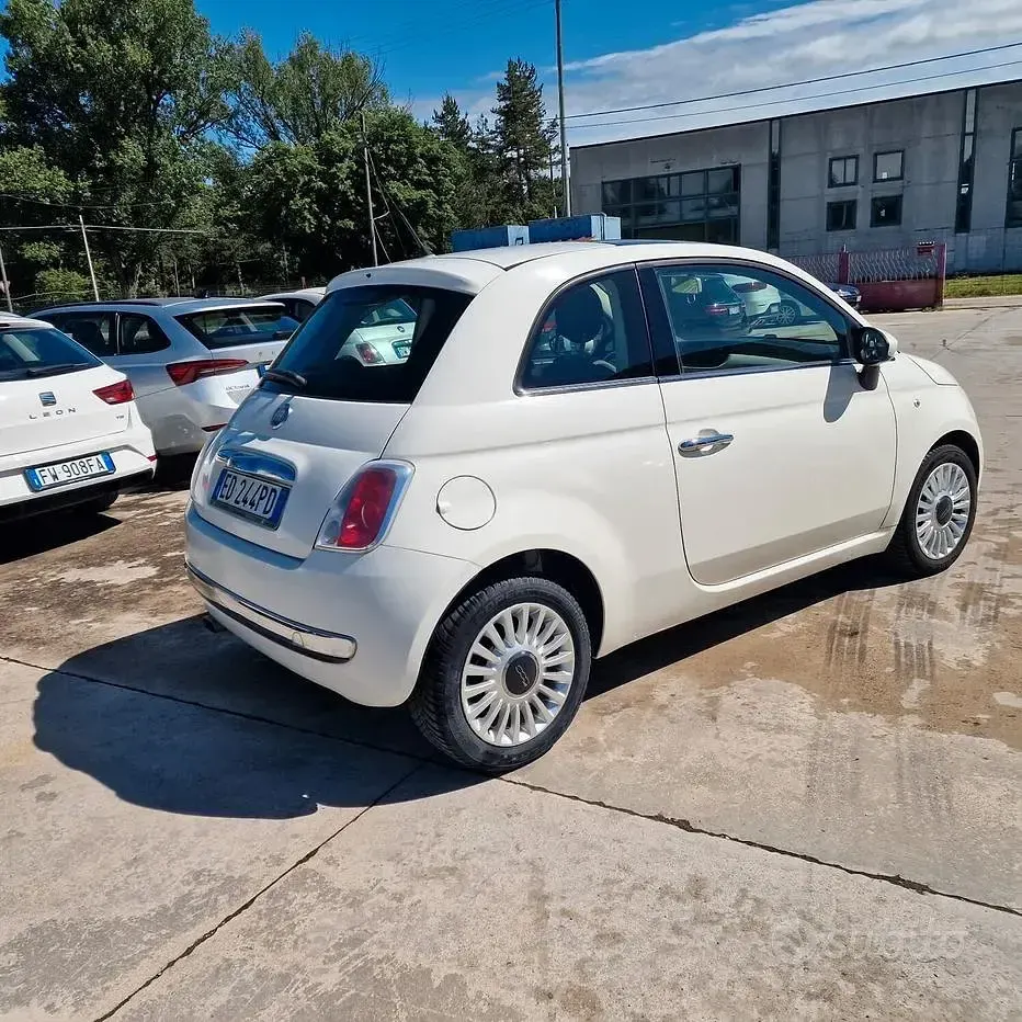 Usata Fiat 500 Lounge 69 CV (50 kW) 2011 Bianco Berlina