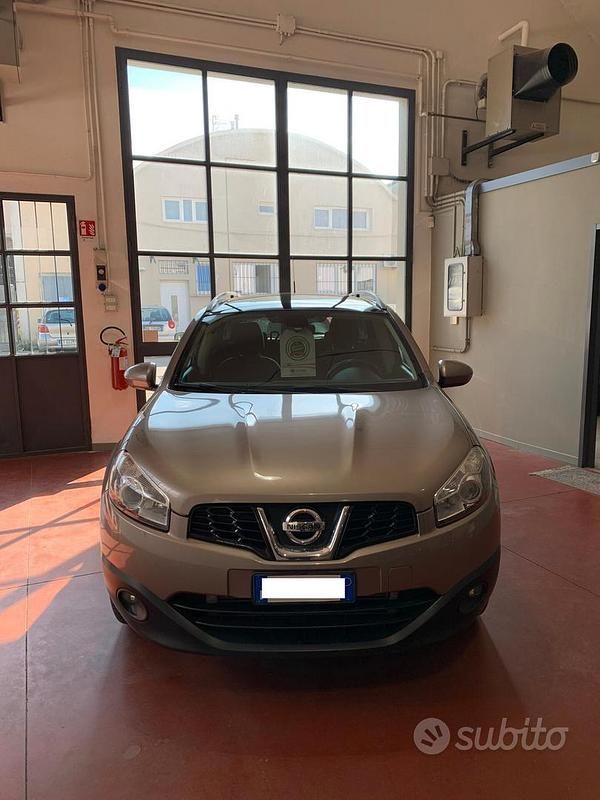 Usata Nissan Qashqai +2 Tekna 150 CV (110 kW) 2011 Marrone SUV