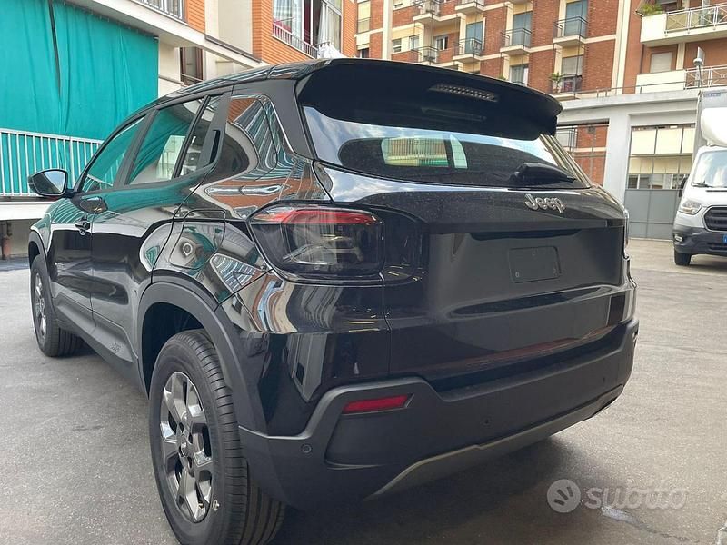 Nuova Jeep Avenger Longitude 101 CV (74 kW) 2025 Nero SUV