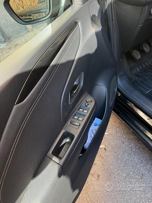 Usata Opel Corsa 2021 Nero Berlina