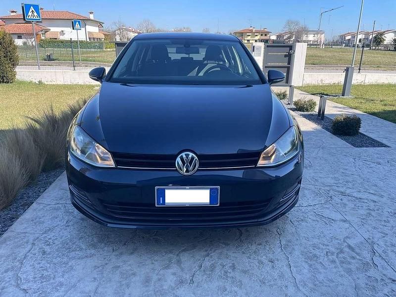 Usata VW Golf VII Comfortline 110 CV (80 kW) 2014 Blu/azzurro Berlina