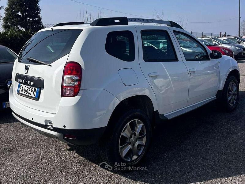 Usata Dacia Duster 109 CV (80 kW) 2015 Bianco SUV