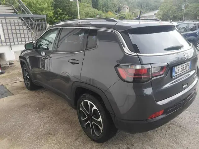 Usata Jeep Compass 131 CV (96 kW) 2021 Grigio SUV
