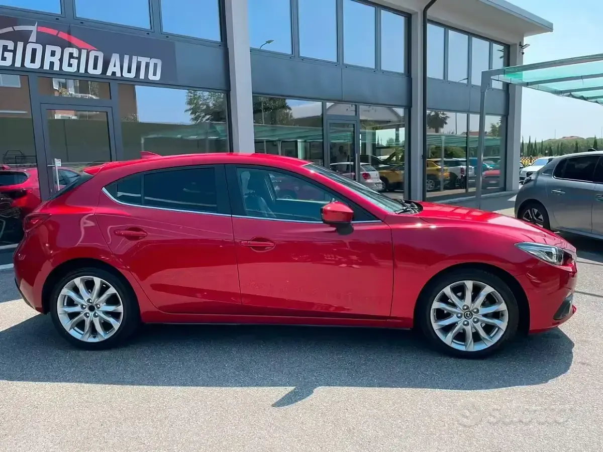 Usata Mazda 3 Exceed 150 CV (110 kW) 2015 Rosso Berlina