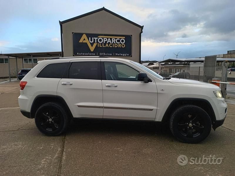 Usata Jeep Grand Cherokee Overland 241 CV (177 kW) 2012 Bianco SUV