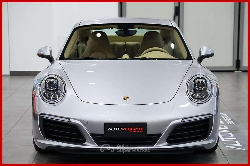 Usata Porsche 911 370 CV (272 kW) 2016 Argento Coupé