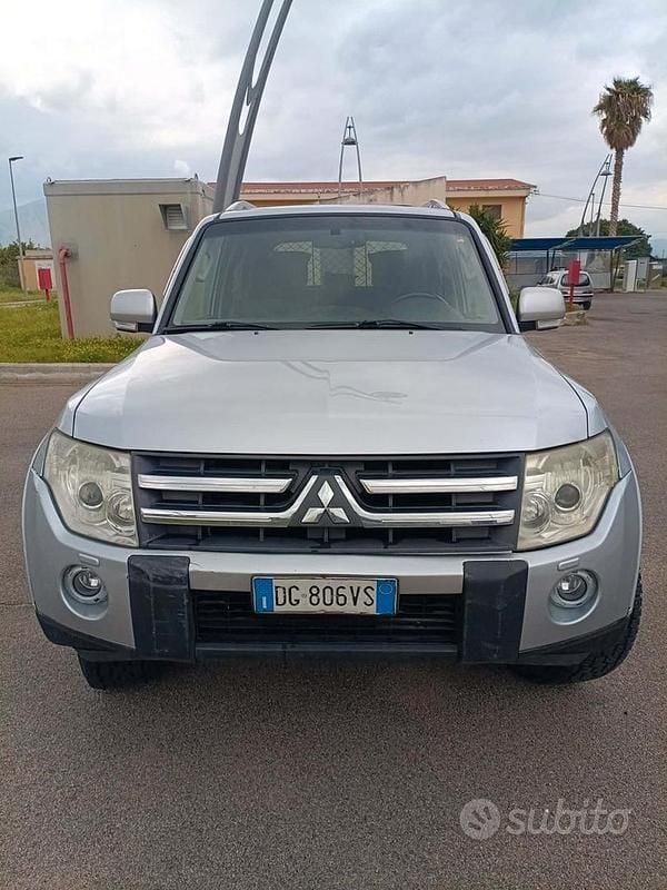 Usata Mitsubishi Pajero 2008 Grigio SUV