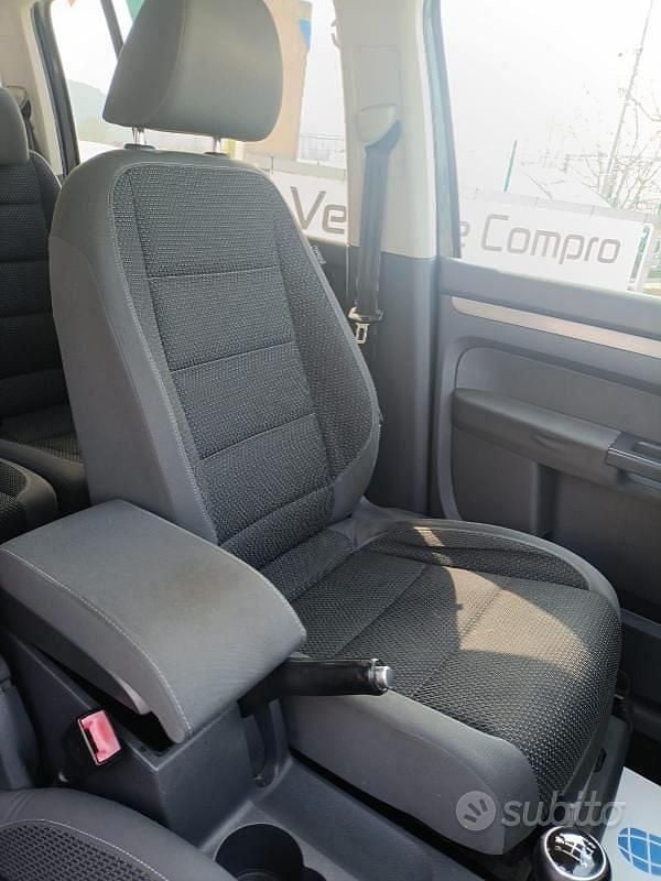 Usata VW Touran Highline 150 CV (110 kW) 2012 Nero Monovolume