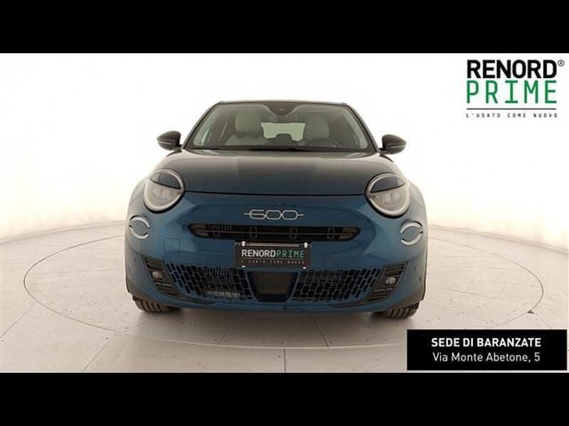 Usata Fiat 600 La Prima 110 CV (80 kW) 2025 Blu scuro SUV