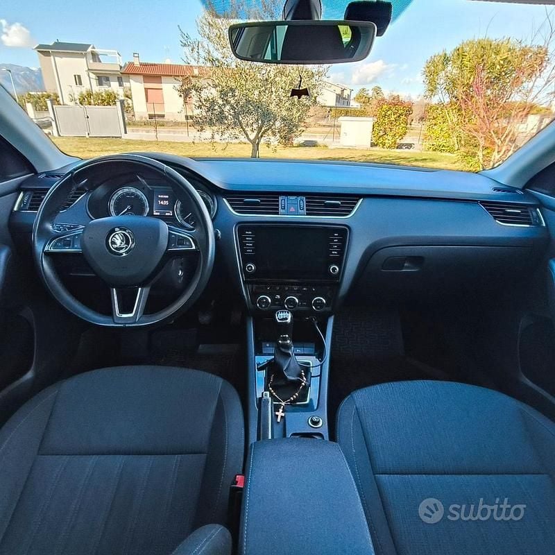 Usata Skoda Octavia 116 CV (85 kW) 2018 Grigio Berlina