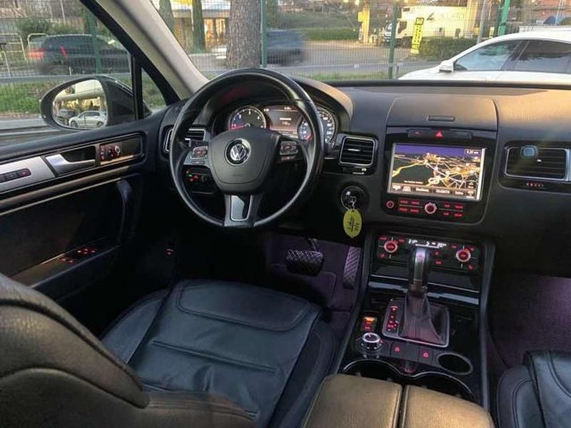 Usata VW Touareg 245 CV (180 kW) 2014 Grigio SUV