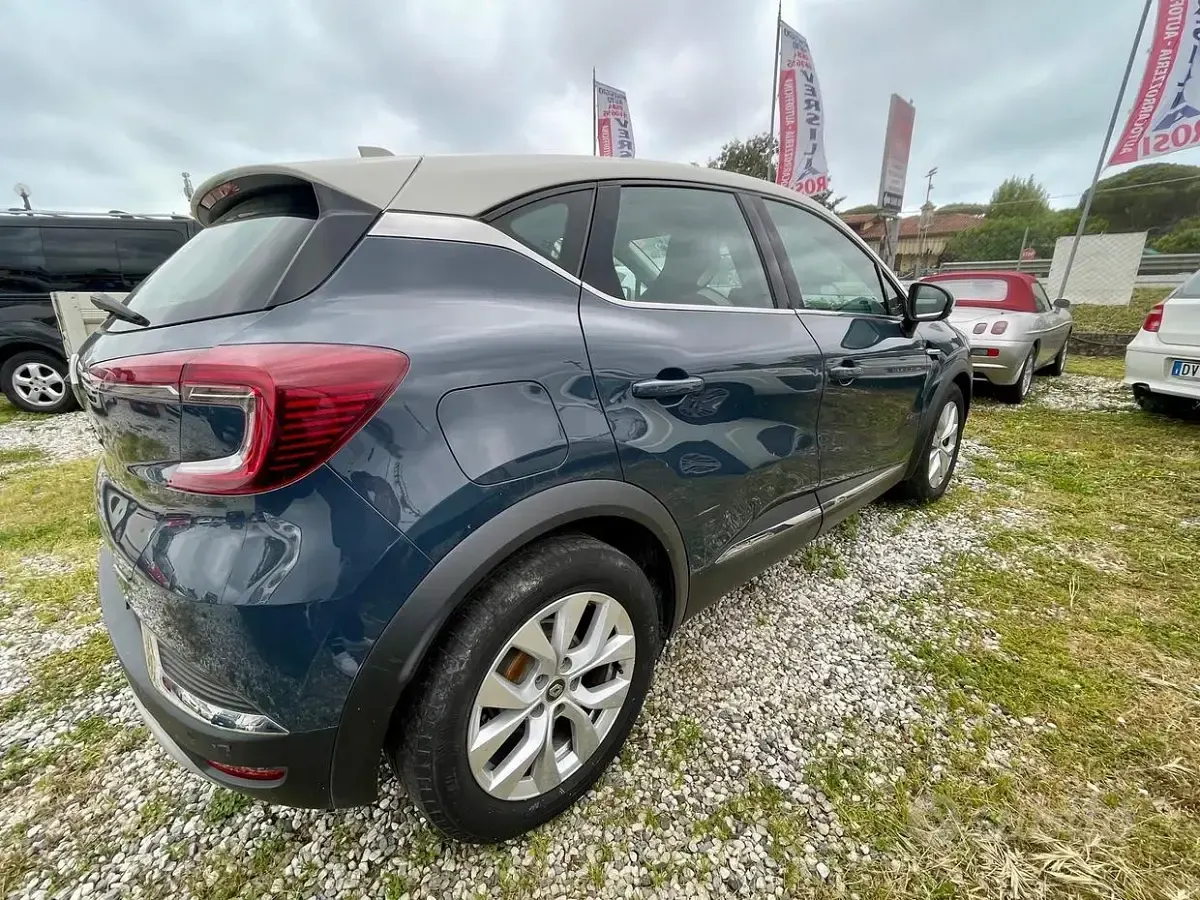 Usata Renault Captur Intens 101 CV (74 kW) 2020 Blu SUV