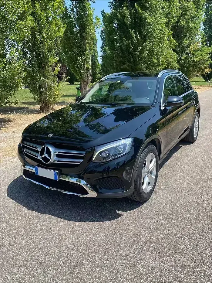 Usata Mercedes GLC220 194 CV (142 kW) 2019 Nero SUV