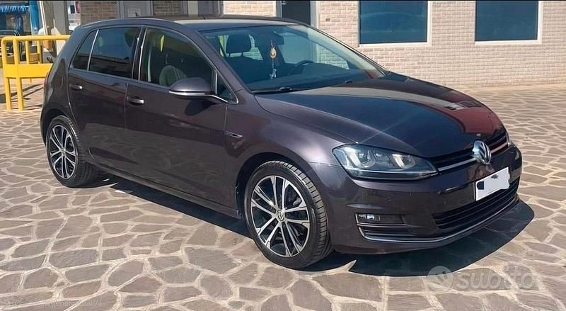 Usata VW Golf VII 110 CV (80 kW) 2015 Berlina