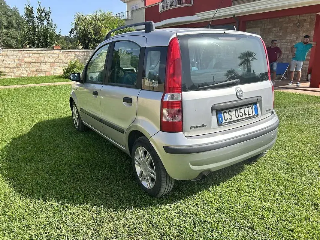 Usata Fiat Panda Emotion 69 CV (50 kW) 2004 Utilitaria