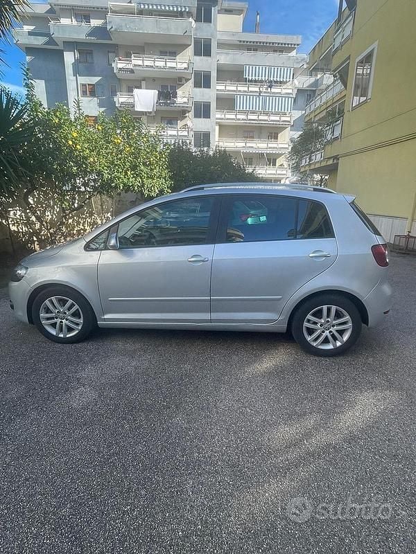 Usata VW Golf Plus Cross Highline 105 CV (77 kW) 2009 Grigio Monovolume
