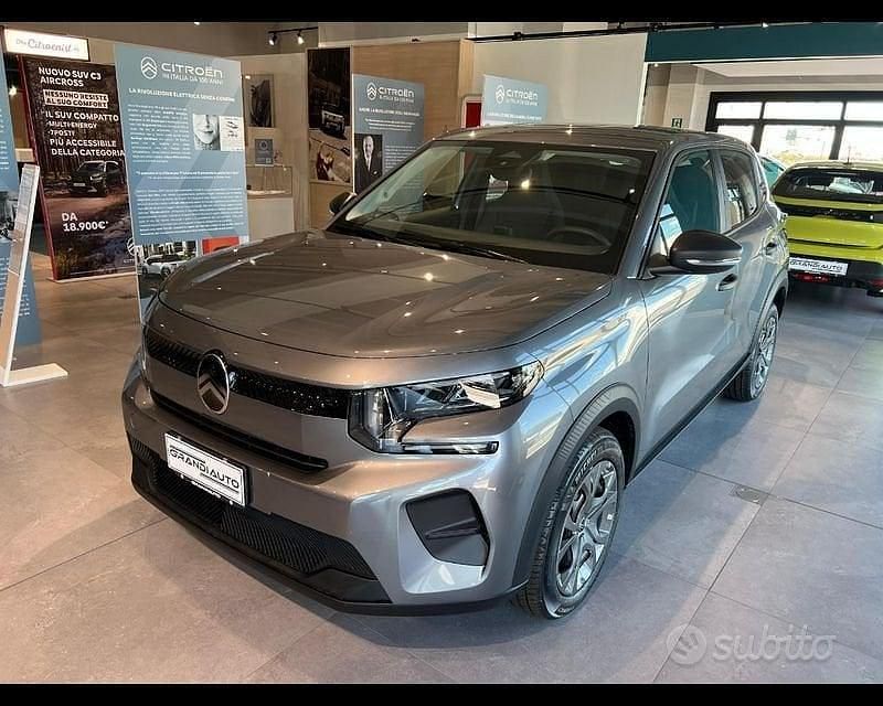 Grigio Nuova 2025 Citroën C3 PureTech SUV | 15.900 € - Immagine 1/4