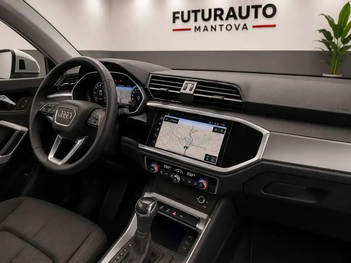 Usata Audi Q3 Advanced 150 CV (110 kW) 2021 Argento SUV