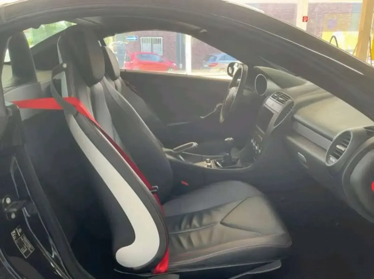Usata Mercedes SLK350 272 CV (200 kW) 2007 Nero Cabrio