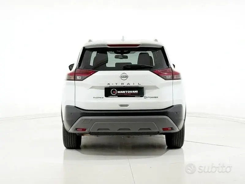 Usata Nissan X-Trail N-Connecta 213 CV (156 kW) 2025 Bianco SUV
