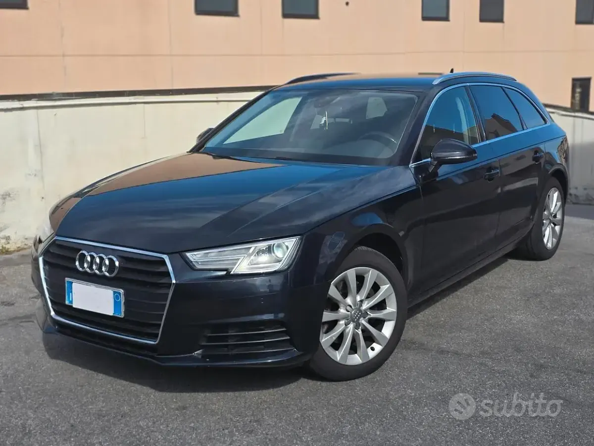 Usata Audi A4 Business 150 CV (110 kW) 2017 Blu Station wagon