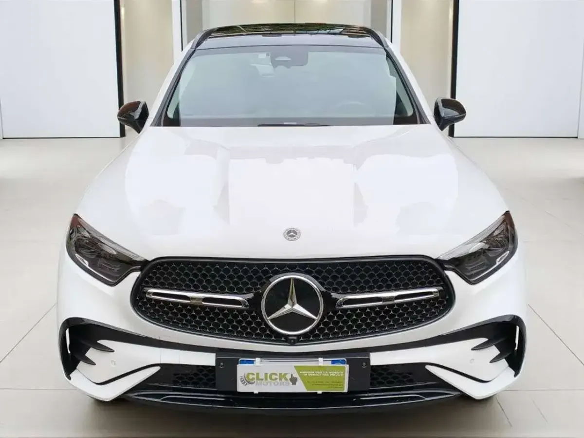 Usata Mercedes GLC220 AMG line 197 CV (144 kW) 2024 Bianco SUV
