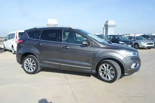 Usata Ford Kuga Vignale 150 CV (110 kW) 2018 SUV