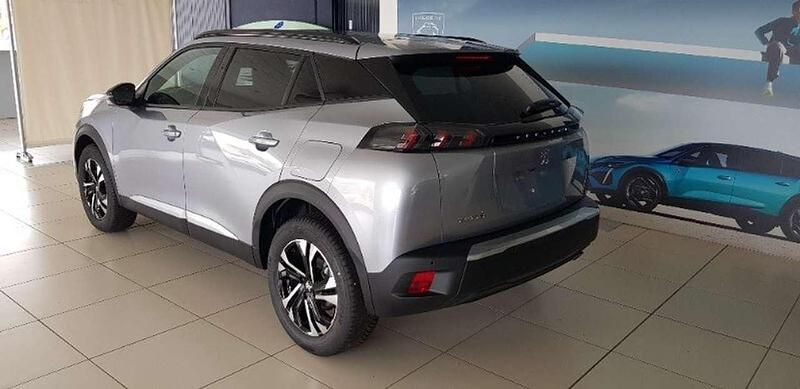 Usata Peugeot 2008 Allure 101 CV (74 kW) 2023 Grigio SUV