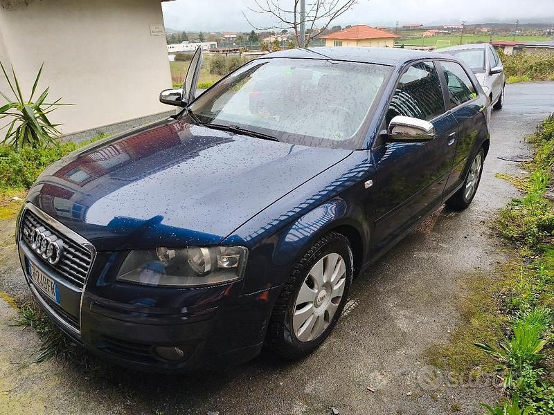 Usata Audi A3 Ambition 140 CV (102 kW) 2004 Blu Utilitaria