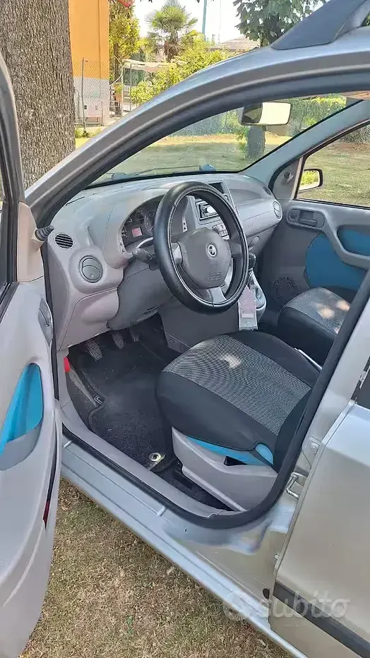 Usata Fiat Panda 69 CV (50 kW) 2006 Grigio Utilitaria