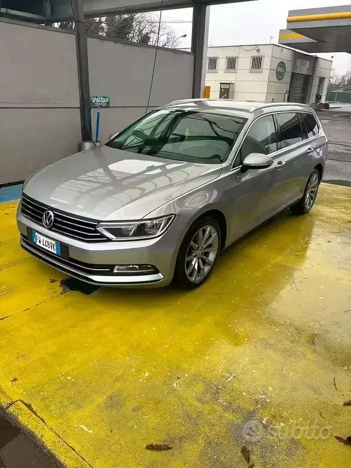 Usata VW Passat 150 CV (110 kW) 2019 Grigio Station wagon