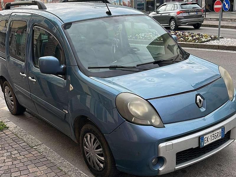 Usata Renault Kangoo 106 CV (77 kW) 2011 Monovolume