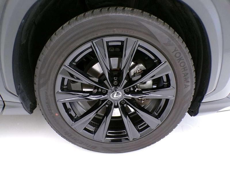 Usata Lexus NX350h Sport Line 190 CV (139 kW) 2024 Nero metallizzato SUV