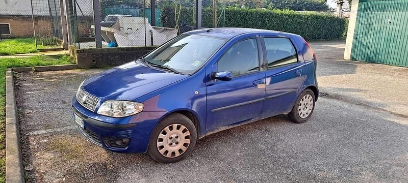 Usata Fiat Punto Classica 69 CV (50 kW) 2007 Blu/azzurro Utilitaria