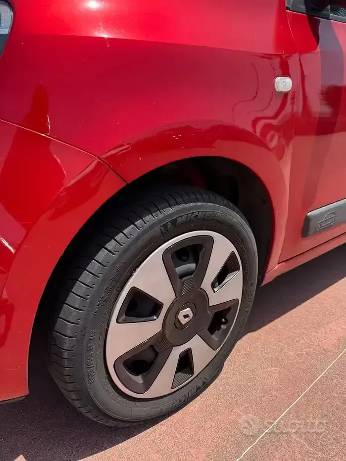 Usata Renault Twingo 75 CV (55 kW) 2014 Rosso Utilitaria