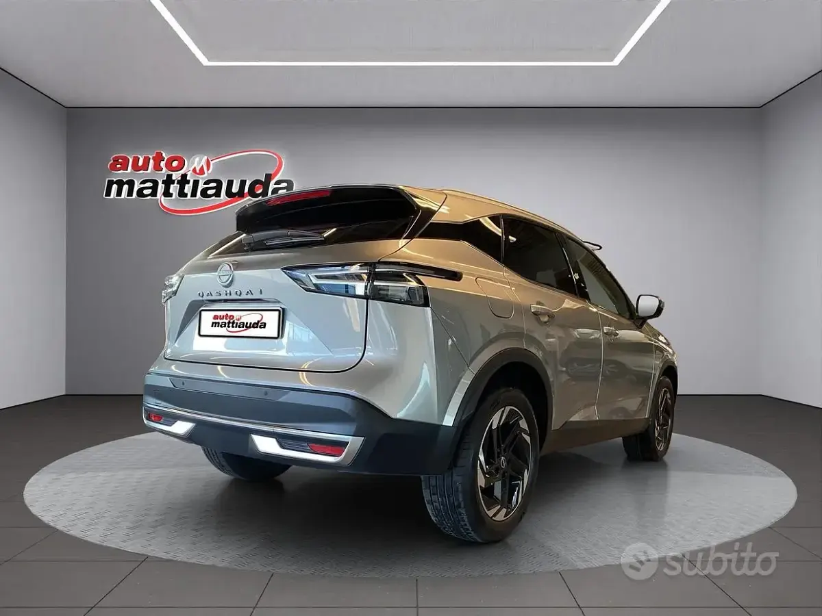 Usata Nissan Qashqai N-Connecta 140 CV (102 kW) 2025 Grigio SUV