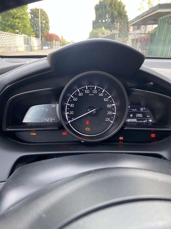 Usata Mazda 2 Center-Line 75 CV (55 kW) 2024 Rosso Utilitaria